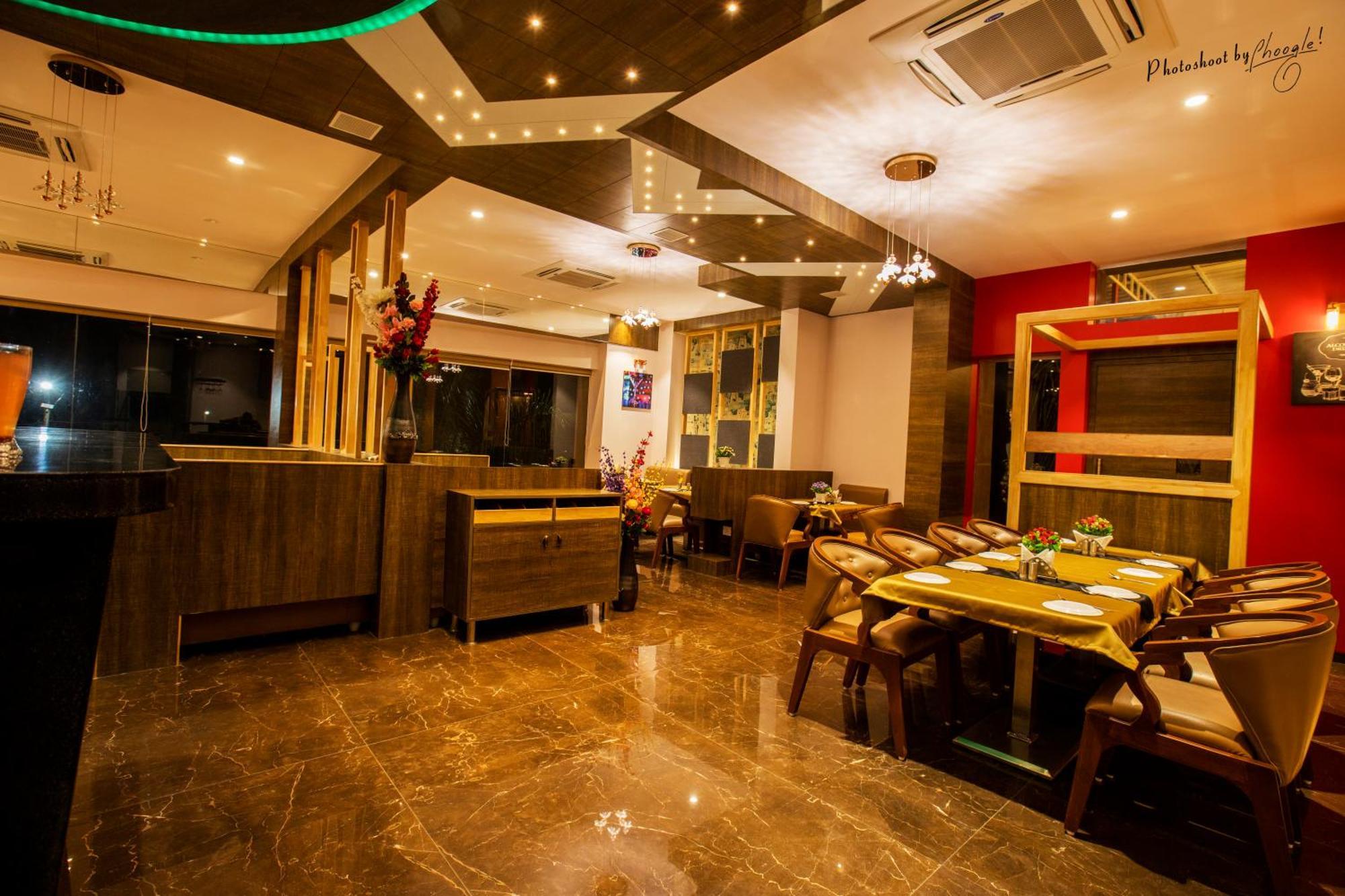 Hotel Prabha Palace Ahmednagar Esterno foto
