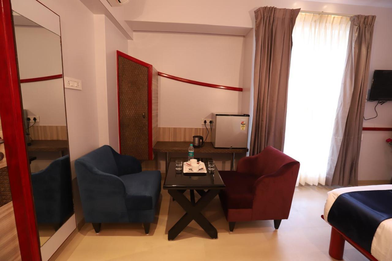 Hotel Prabha Palace Ahmednagar Esterno foto