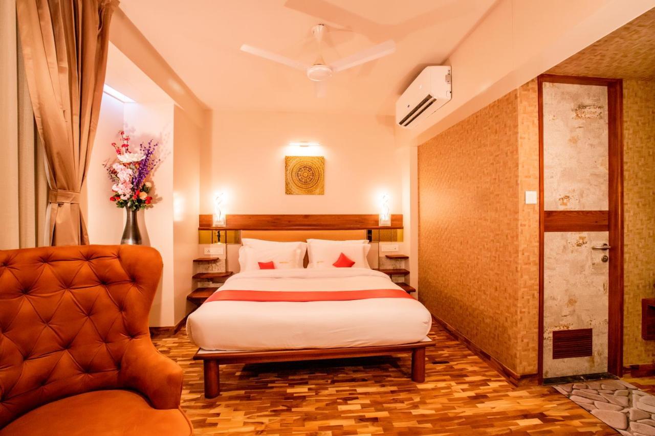 Hotel Prabha Palace Ahmednagar Esterno foto